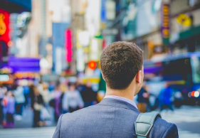 零售商“超前备货”，8月份美国进口量达到今年巅峰