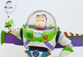 美国人自发消费降级，从奢侈品转向必需品